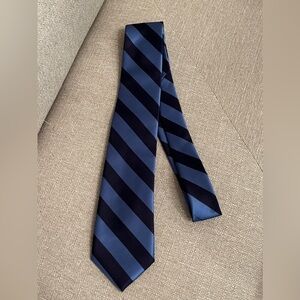 Men’s Club Room Necktie